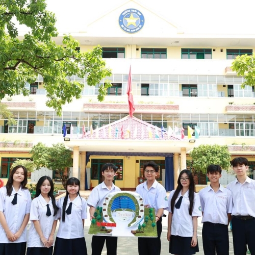 🌟 MÔ HÌNH TRỤ SỞ VIETTEL – SỰ KẾT HỢP ĐỘC ĐÁO GIỮA TOÁN HỌC VÀ KIẾN TRÚC HIỆN ĐẠI🌟