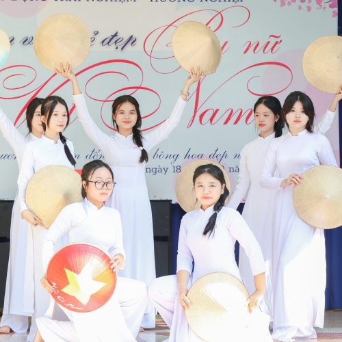 🌹🌹TÔN VINH VẺ ĐẸP PHỤ NỮ VIỆT NAM 🥰